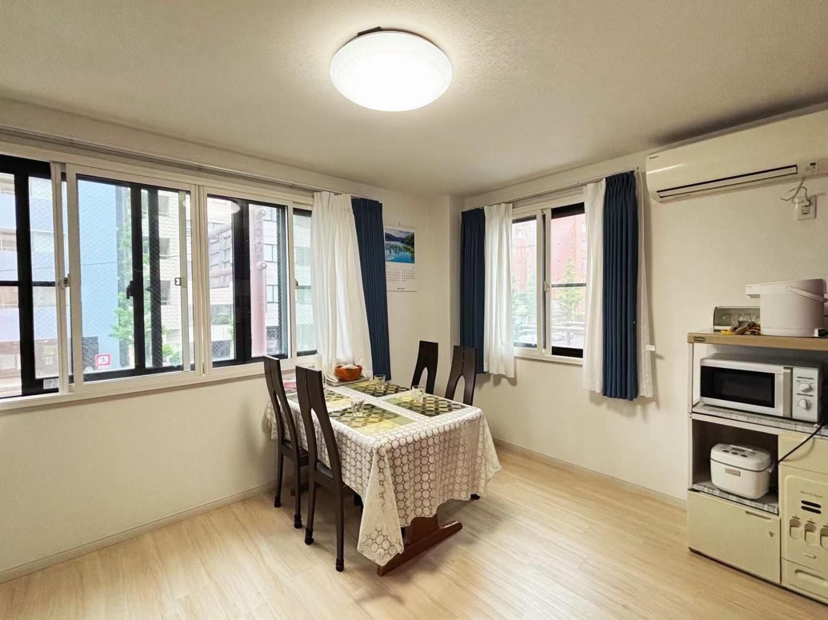 Apartment 花乃郷 本郷 *
